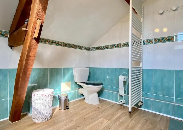 Le Chant Des Oiseaux Bed & Breakfast 3*