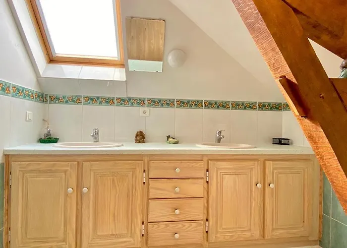 Le Chant Des Oiseaux Bed & Breakfast Tourliac